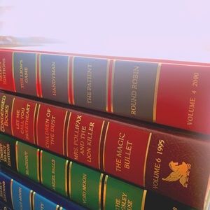 Decorative Books {Home Decorations}